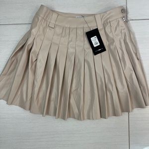 Faux leather skirt, tan, Medium, NWT